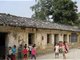 中国有多少乡村小学和教学点被逼“自然消亡”？