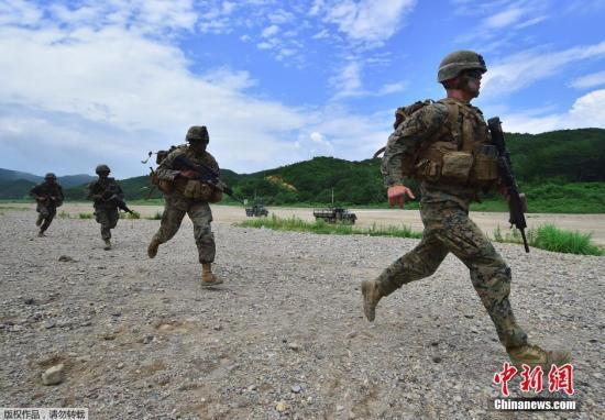 据悉，此次，韩国海军陆战队快速机动部队800名兵力和派驻日本冲绳的美国海军陆战队500名兵力参加了演习。